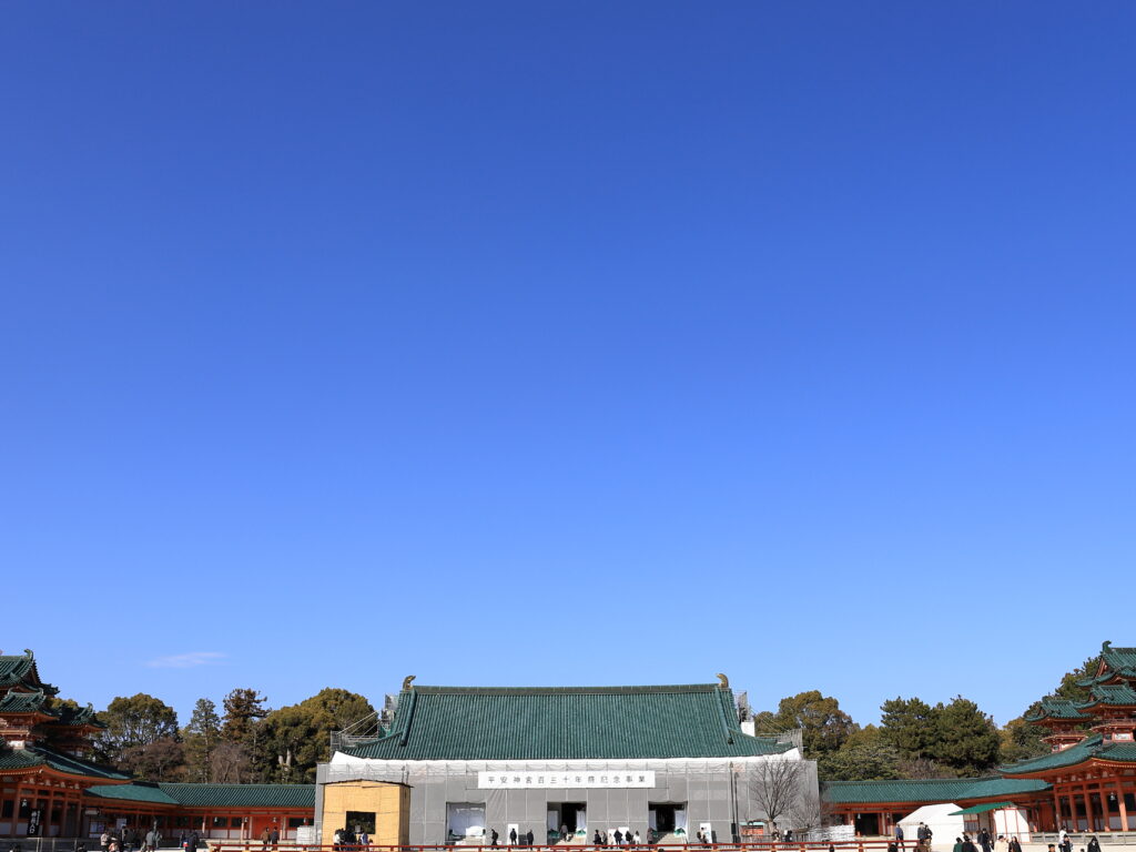 平安神宮は工事中