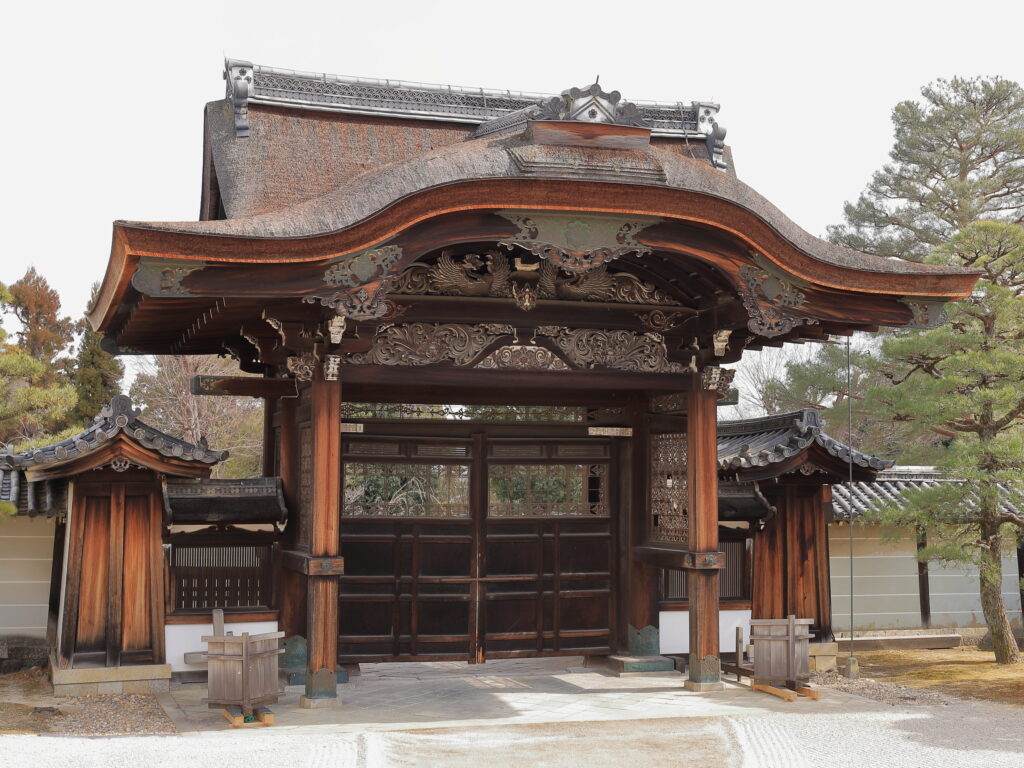 勅使門