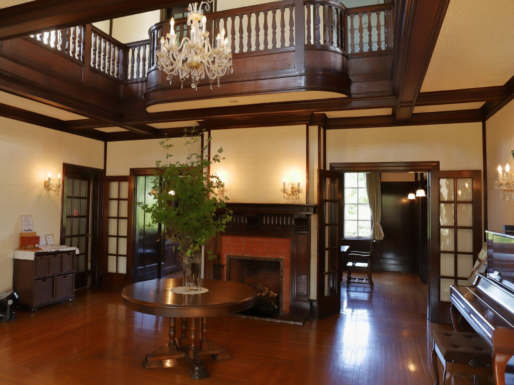 横浜山手西洋館めぐり 山手111番館のホール